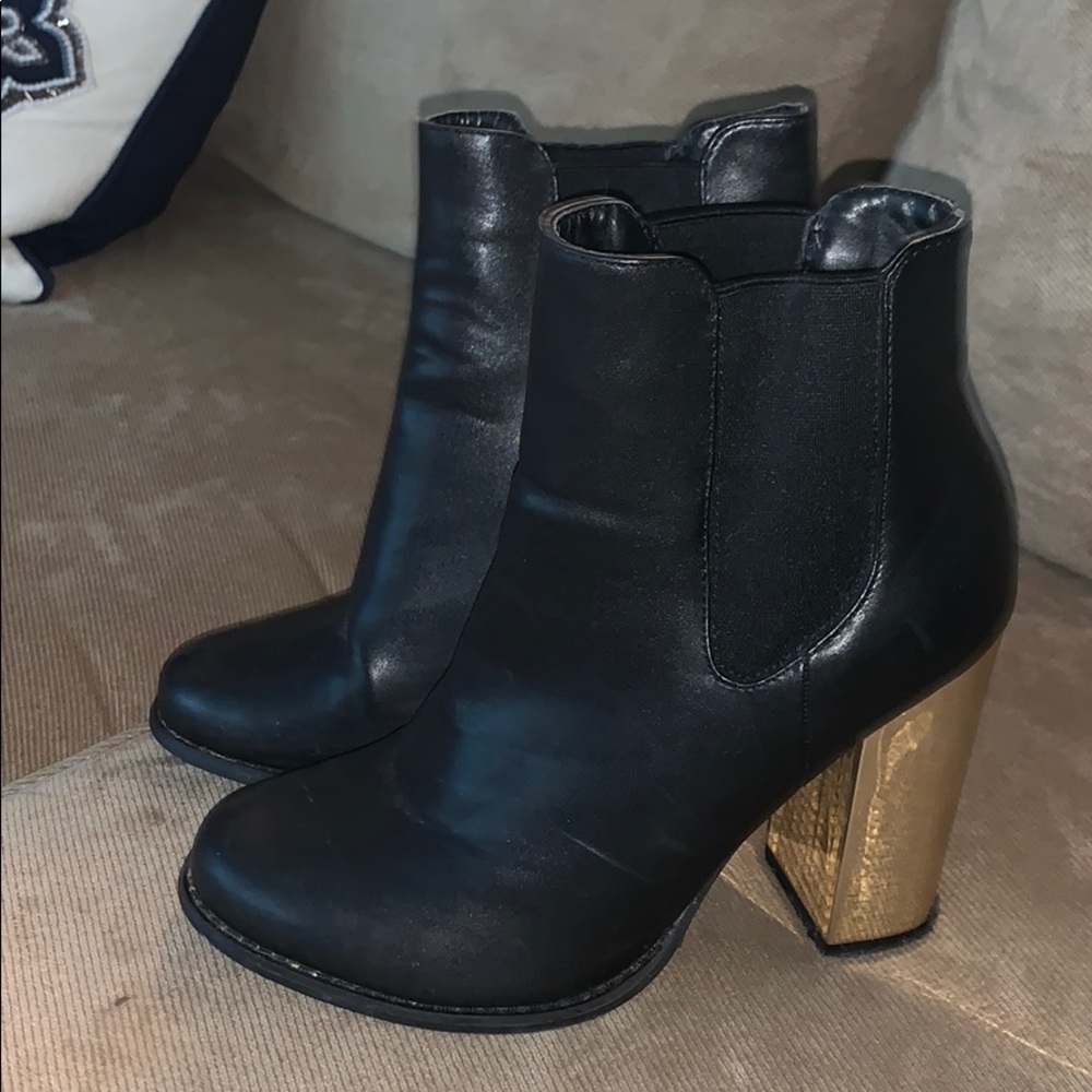 Women’s Booties